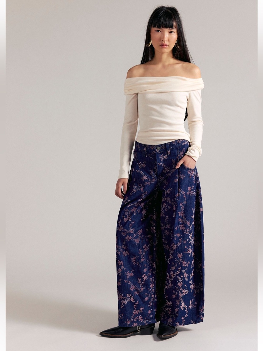 NWT FREE PEOPLE WE THE FREE ALL ABOUT THE BAGGY TROUSER JEANS 🔥